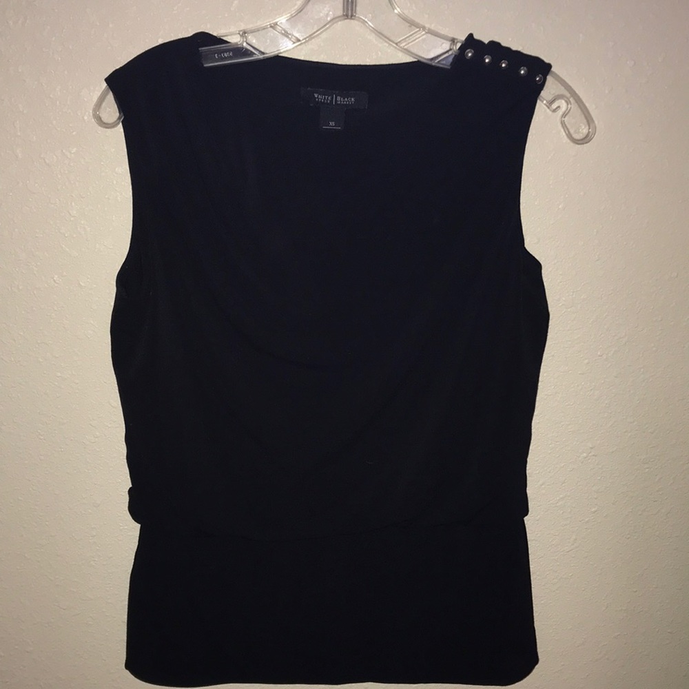 White House Black Market lined sleeveless top, XS, 5 gold buttons at shoulder